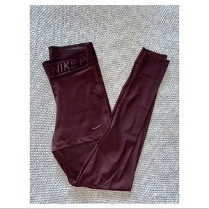 Nike Mesh Legging